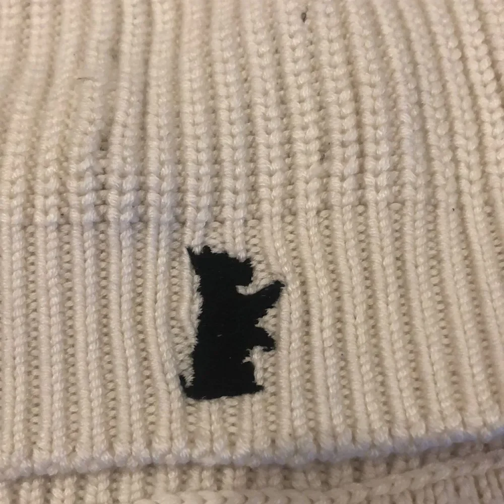 Nwt Juicy Couture off white baby beanie